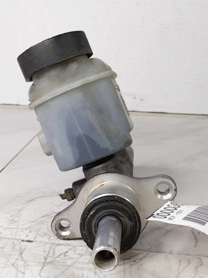 Master Cylinder TOYOTA TUNDRA 00 01 02 03 04 05 062