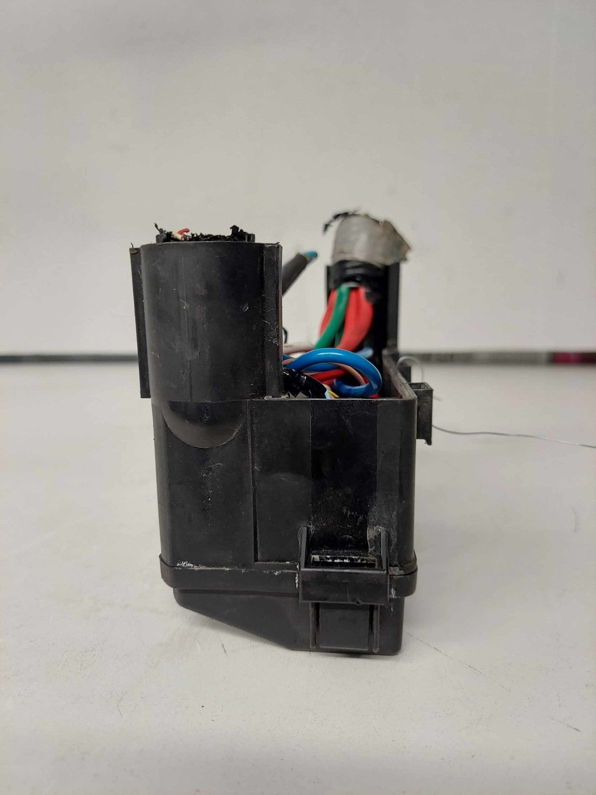 Cabin Fuse Box NISSAN VERSA 214