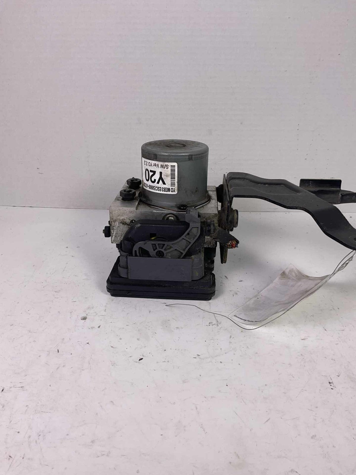 Anti-lock Brake Parts for 2014-2016 KIA FORTE0