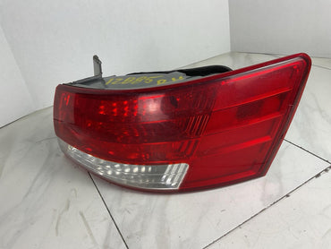 Tail Light Assembly HYUNDAI SONATA Right 06 07 081