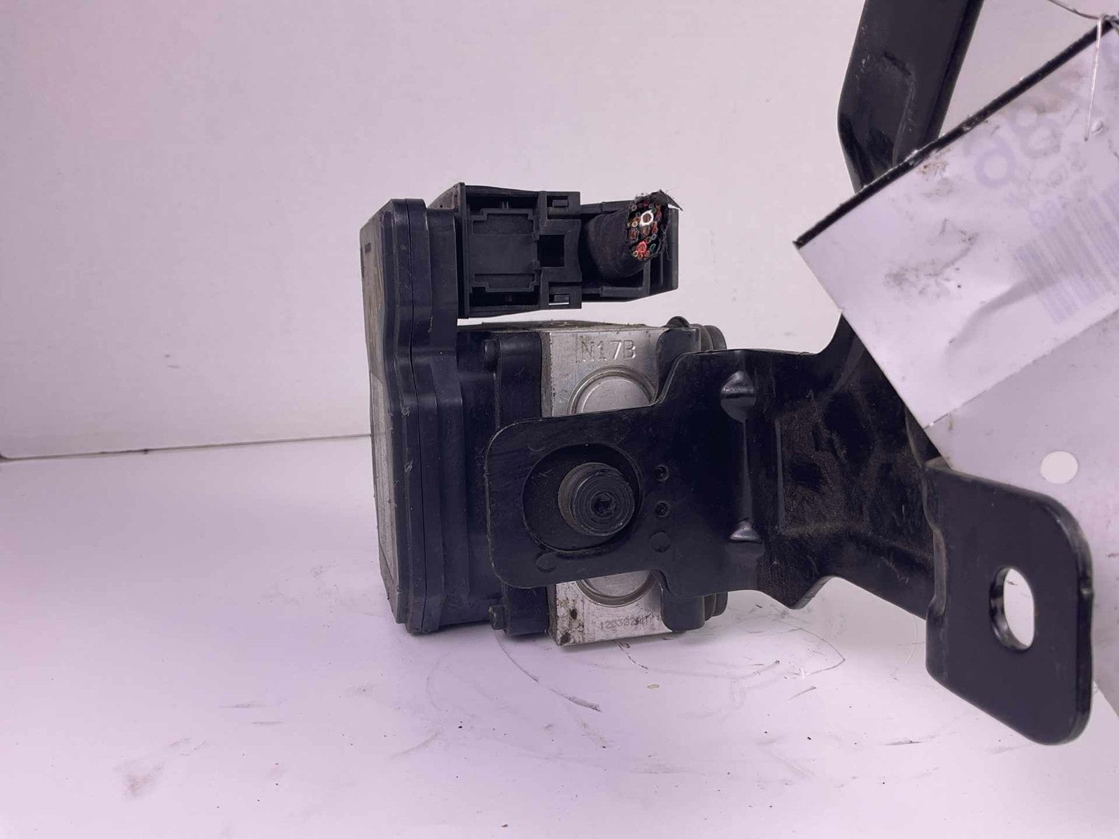 Anti-Lock Brake Pump Module Control Assembly For 2012-2013 HYUNDAI ACCENT3