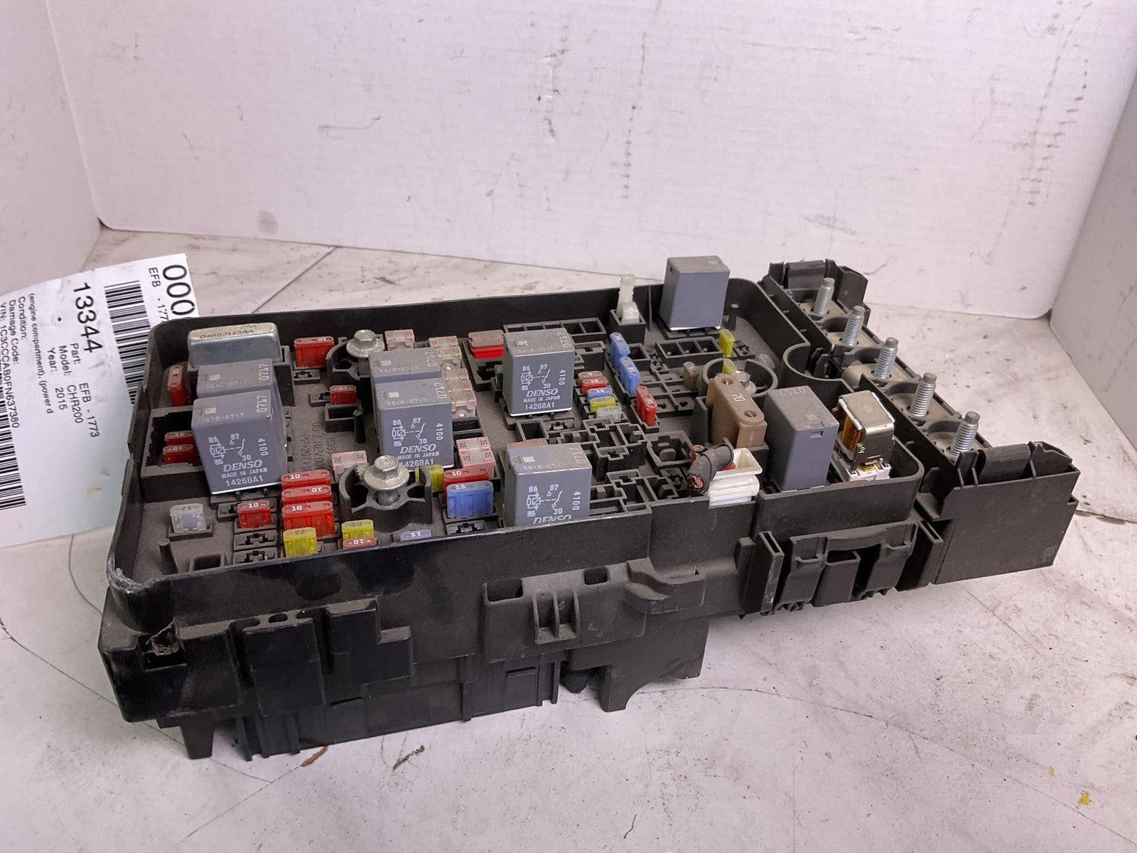 Engine Fuse Box CHRYSLER 200 150