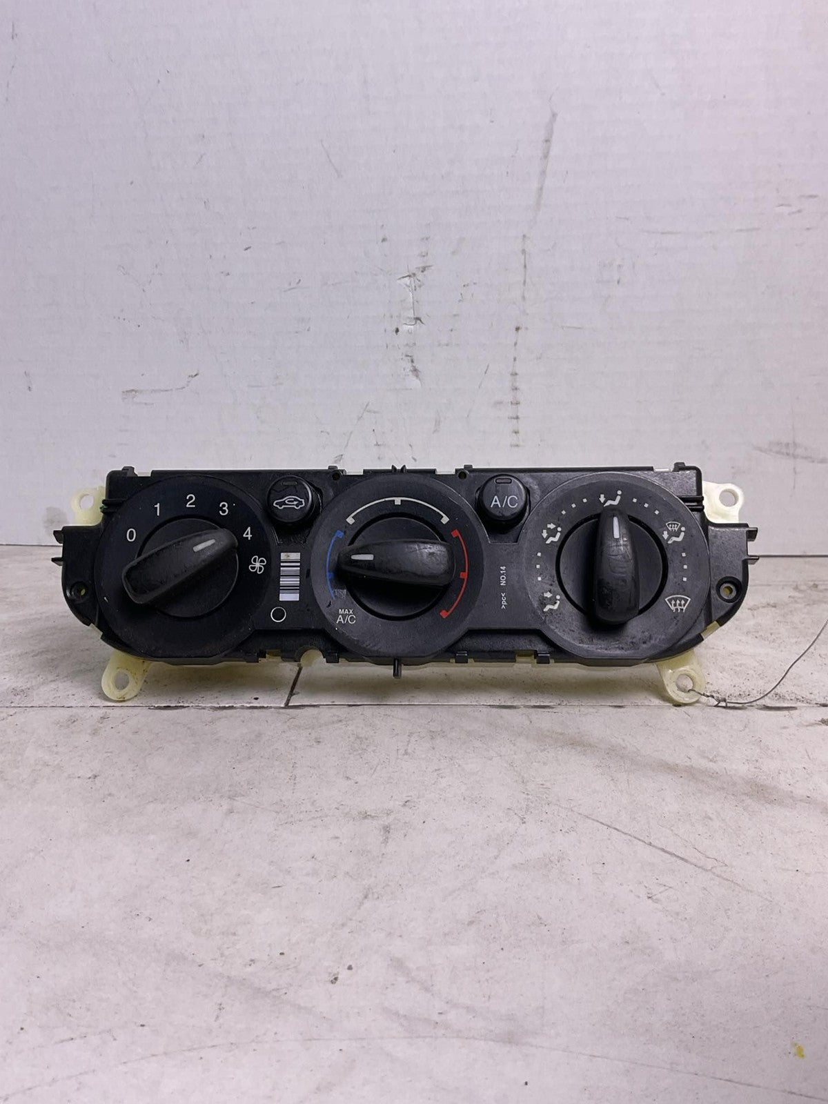 Heater A/c Control FORD FOCUS 13 140