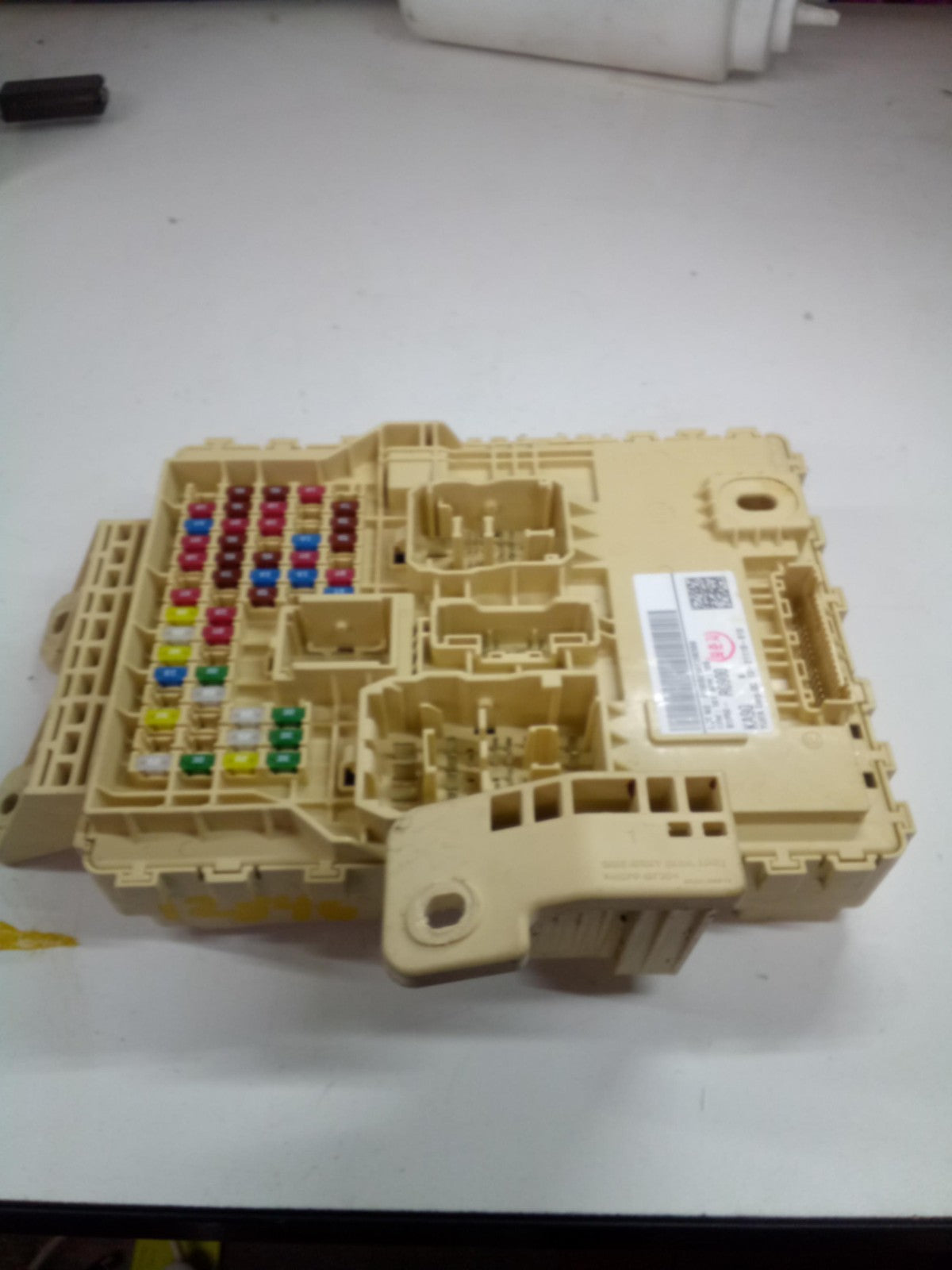 Cabin Fuse Box KIA CARNIVAL 227