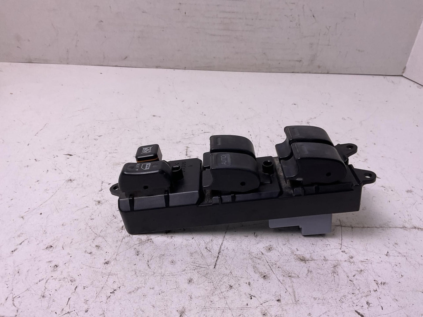 Door Switch Front TOYOTA SIENNA 04 05 06 07 08 09 103