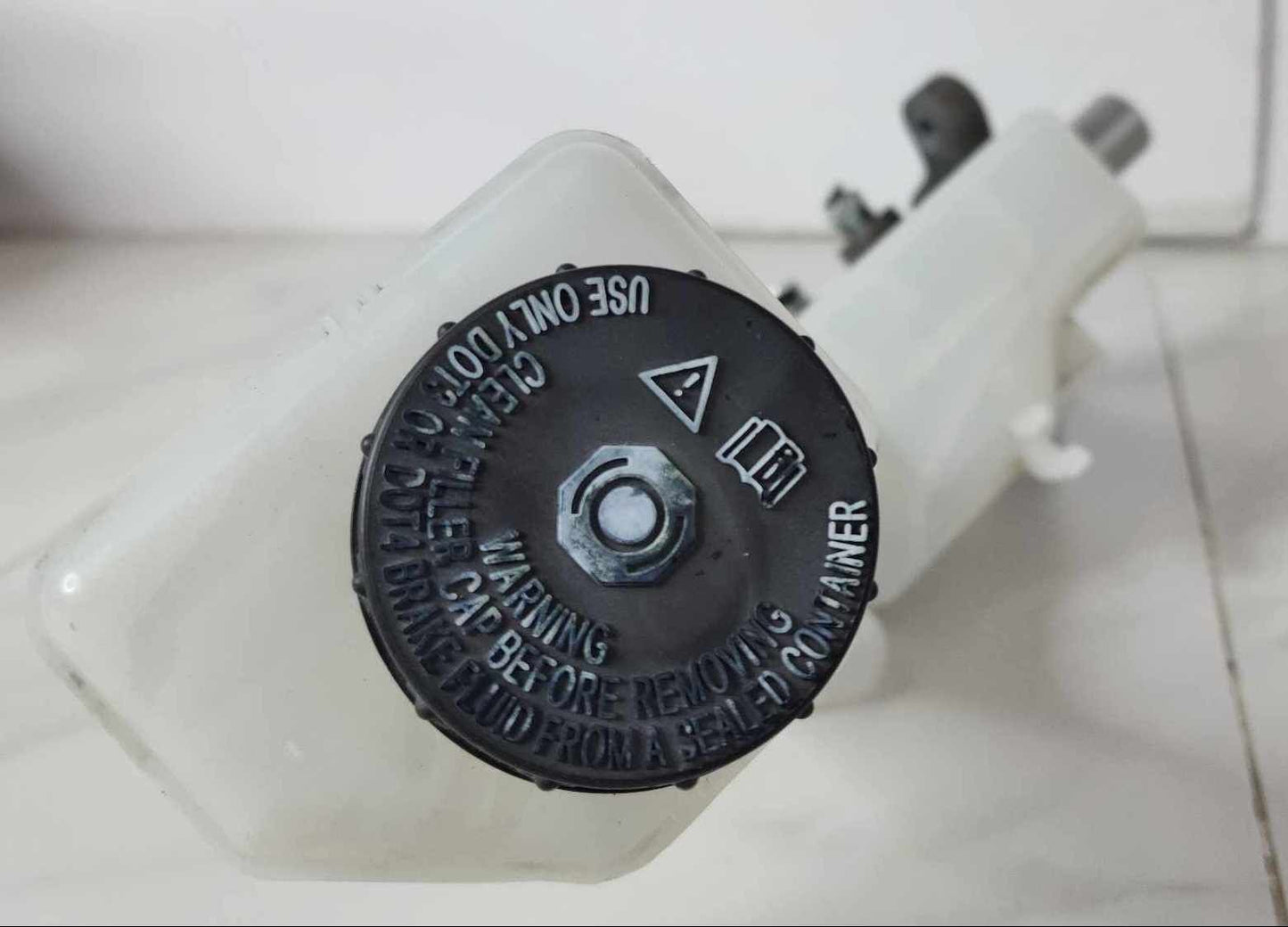 Master Cylinder NISSAN ROGUE SPORT 17 18 19 20 21 225