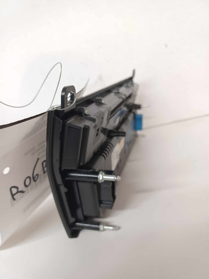 Audio & Visual Equip.(radio) BMW 750I 11 12 13 14 155