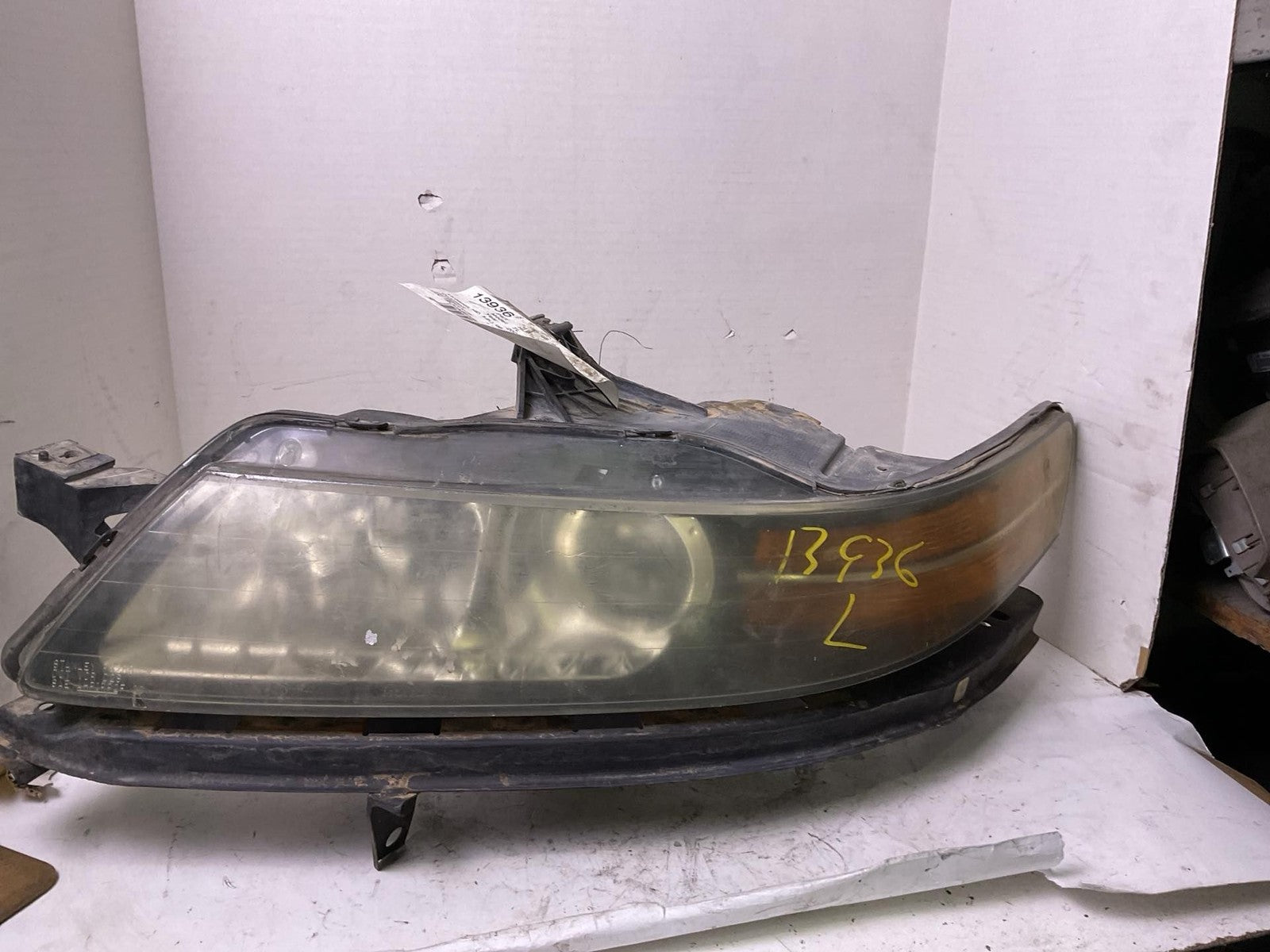 Headlight Assembly Left Driver Side For 2006 Acura TL0