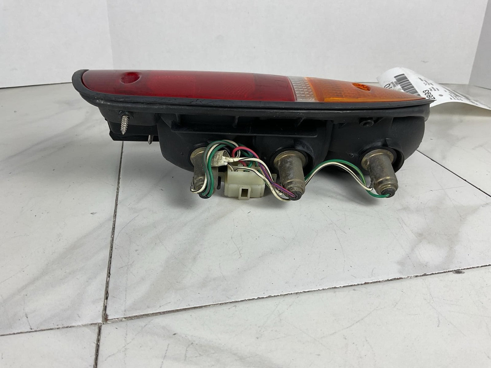 Tail Light Assembly TOYOTA TACOMA Right 95 96 97 98 99 002