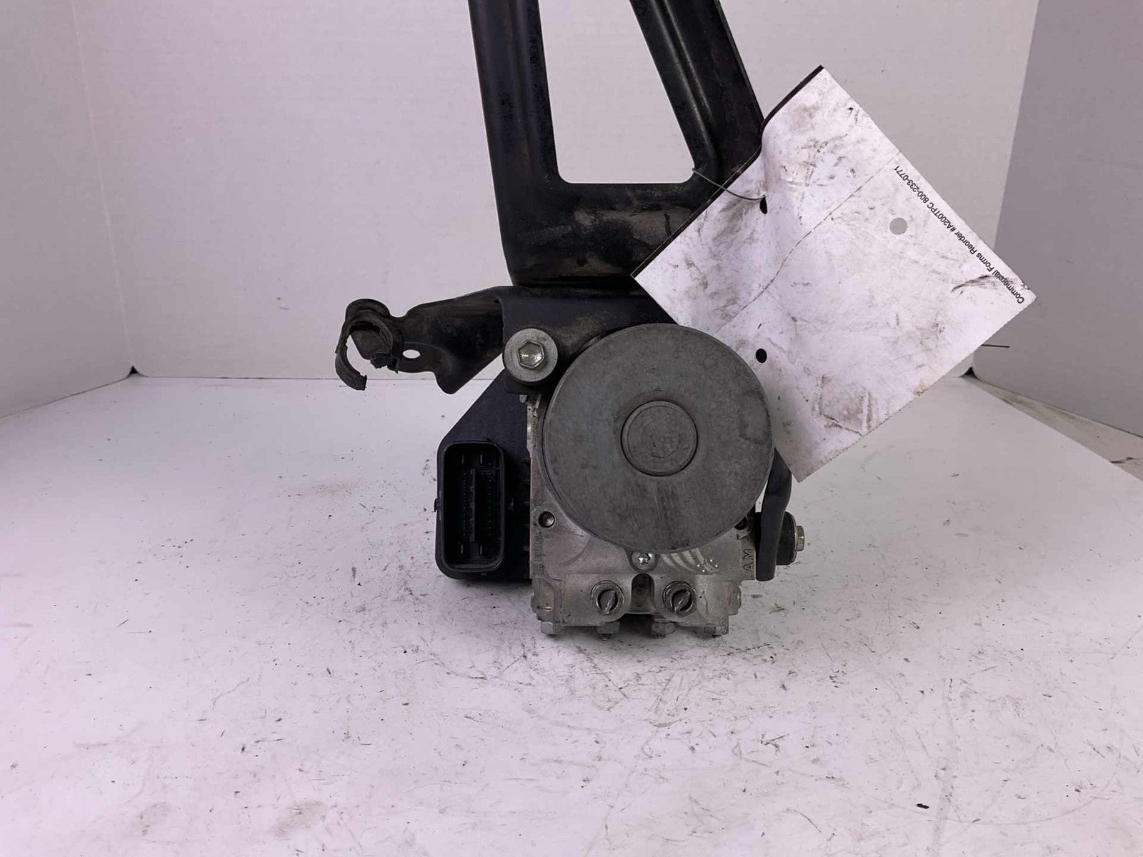 Anti-lock Brake Parts for 2012-2014 TOYOTA SIENNA0