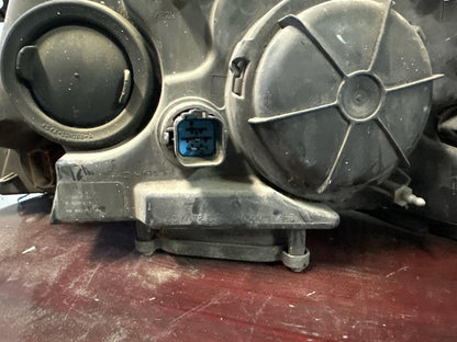 Right Passenger Side Headlight Assembly For 2003-2006 Lincoln Navigator2