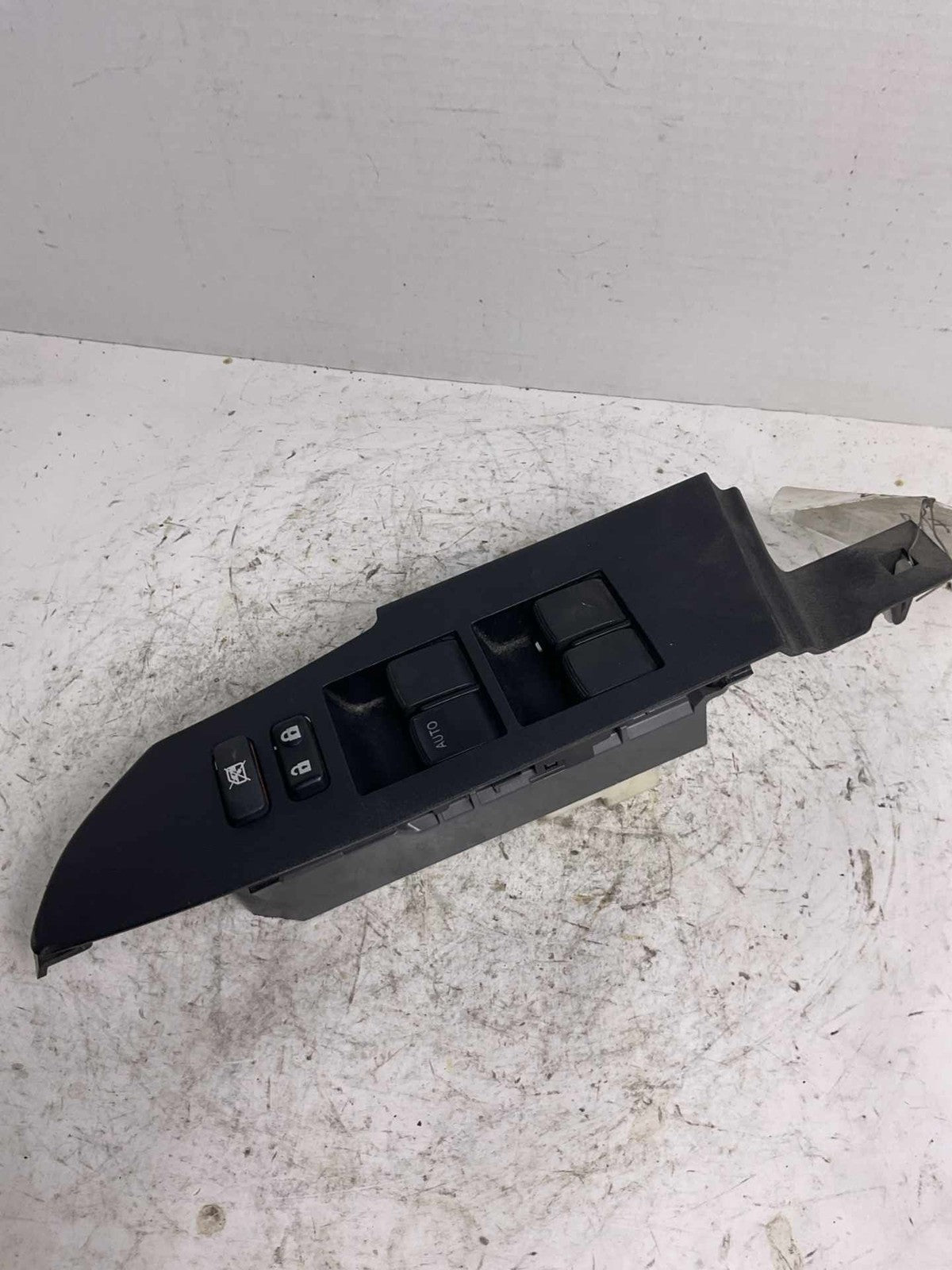 Door Switch Front TOYOTA COROLLA 14 15 16 17 18 190