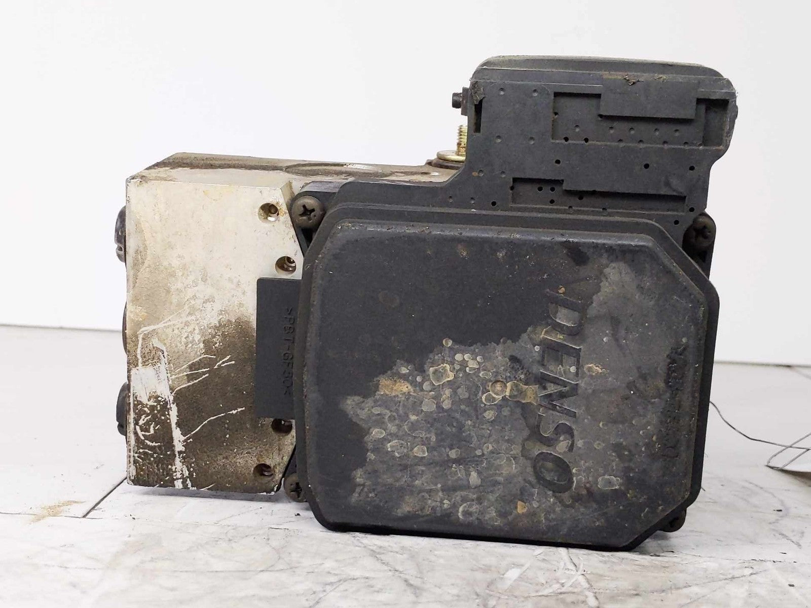 Anti-Lock Brake Pump Module Control Assembly Fr 2001 2002 2003 TOYOTA HIGHLANDER7