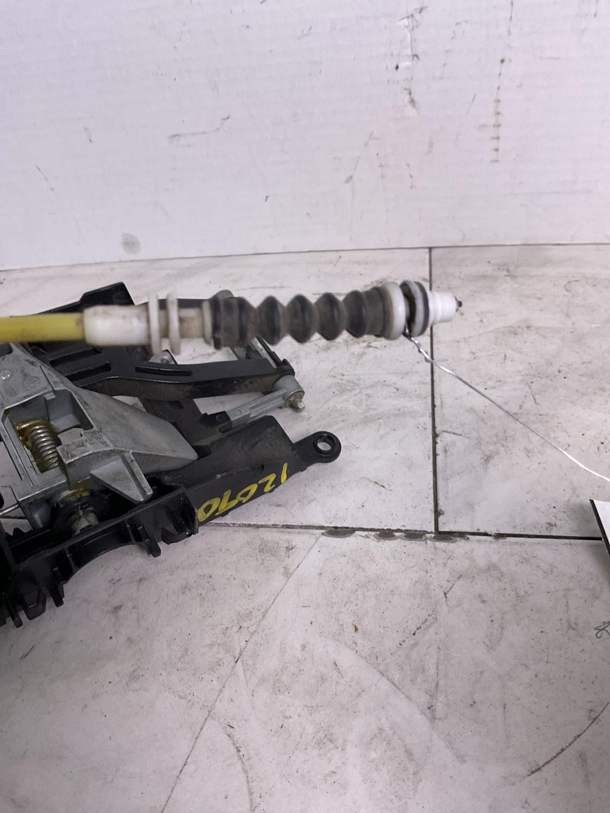 Front Door Latch BMW 528I Left 11 12 13 14 15 164