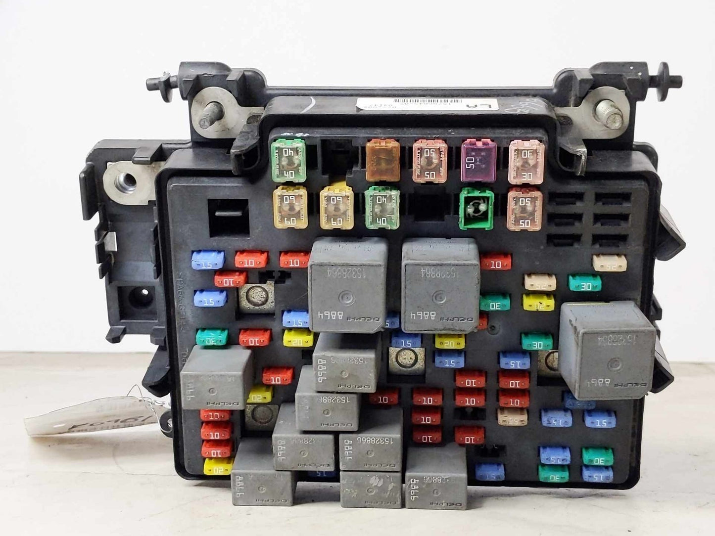 Engine Fuse Box CADILLAC ESCALADE 03 04 05 060