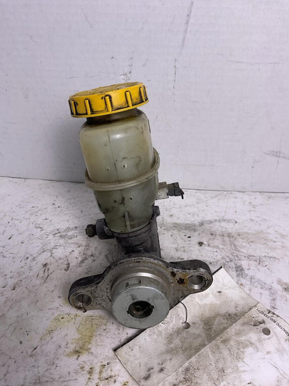 Master Cylinder NISSAN FRONTIER 98 99 00 01 024