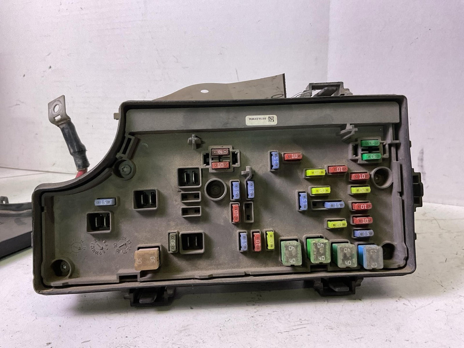 Engine Fuse Box JEEP PATRIOT 161