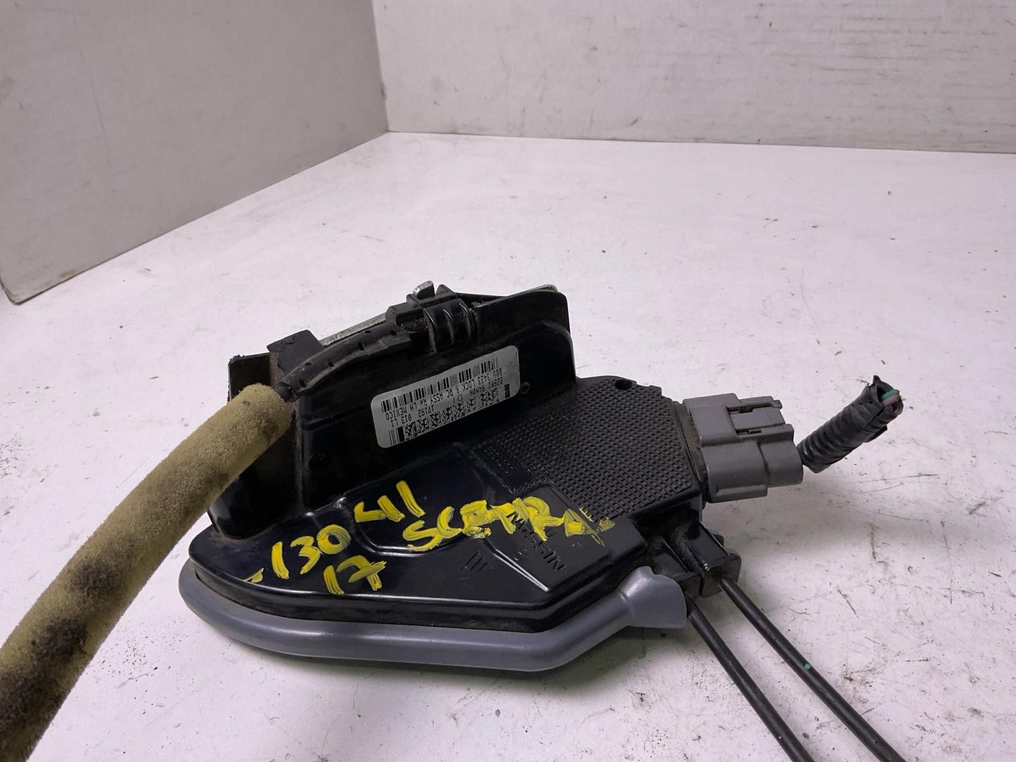 Outside Door Handle NISSAN SENTRA Left 13 14 15 16 17 18 195