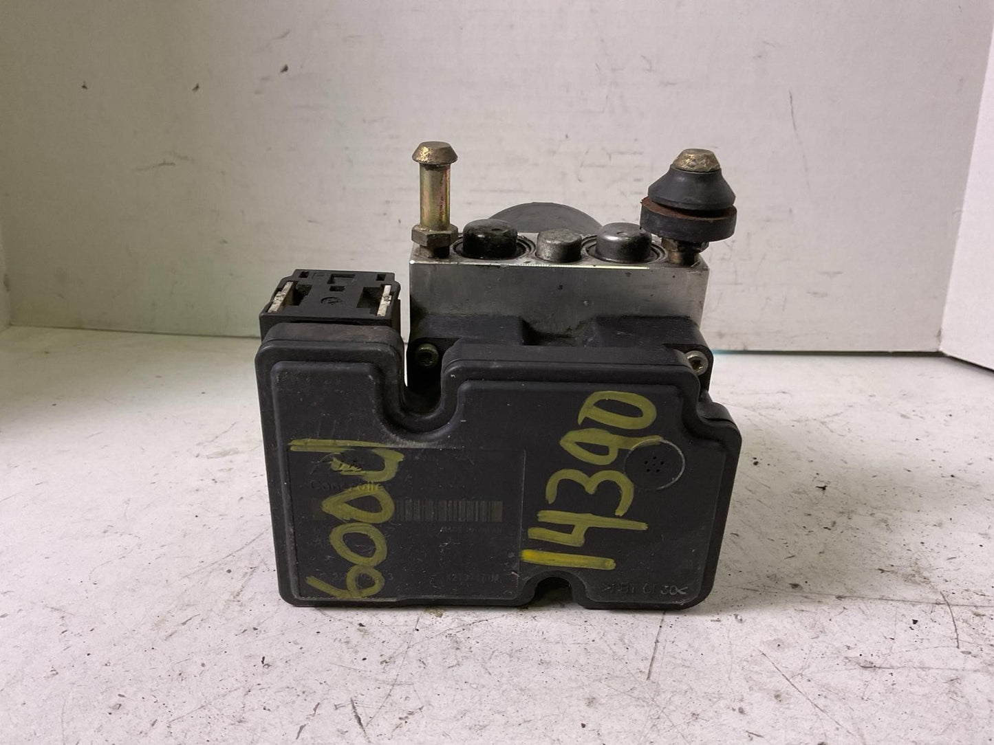 Anti-lock Brake Parts MITSUBISHI ECLIPSE 06 07 084