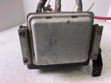 Engine Fuse Box DODGE PICKUP 1500 051