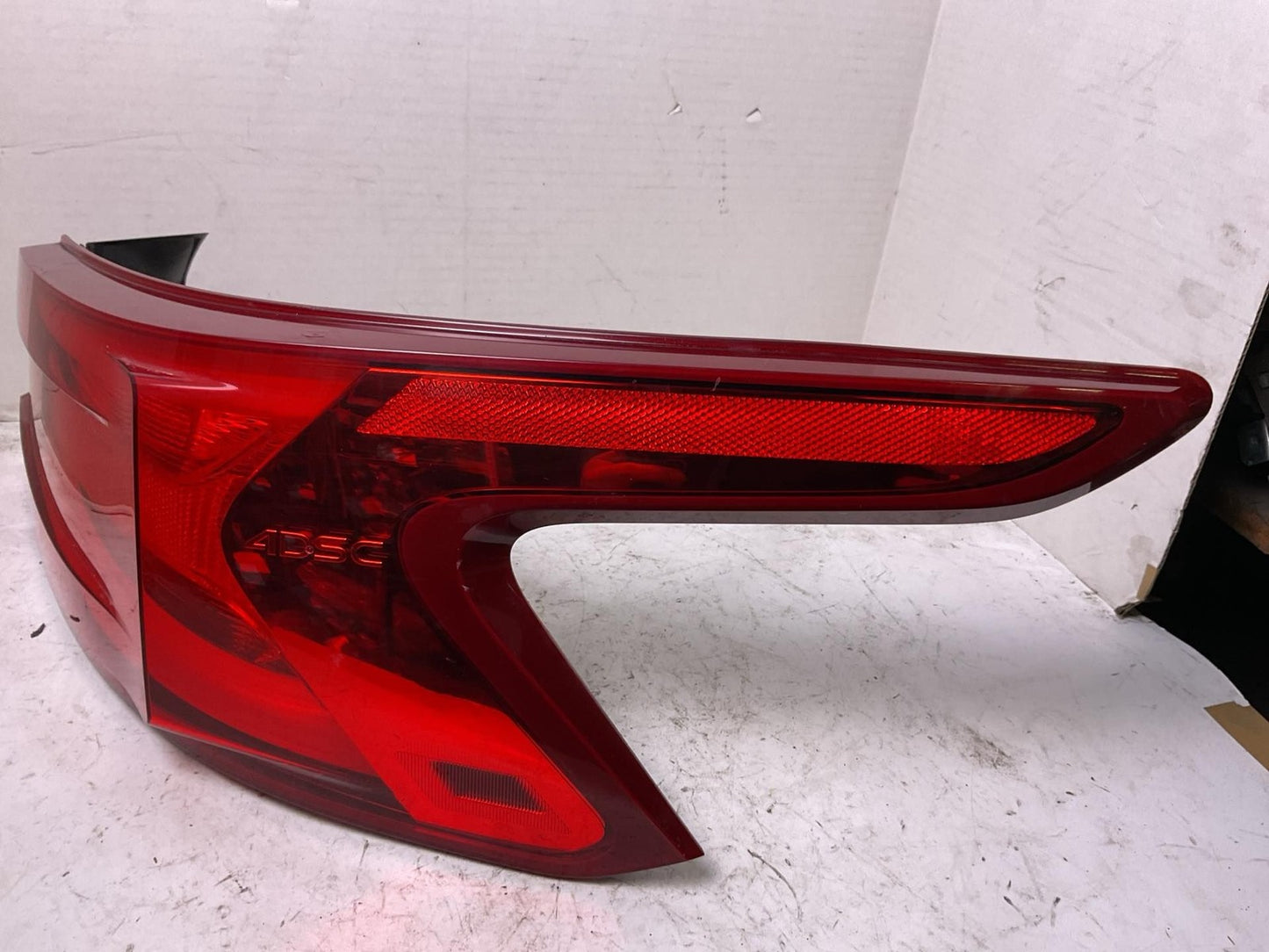 Tail Light Assembly NISSAN MAXIMA Right 16 17 181