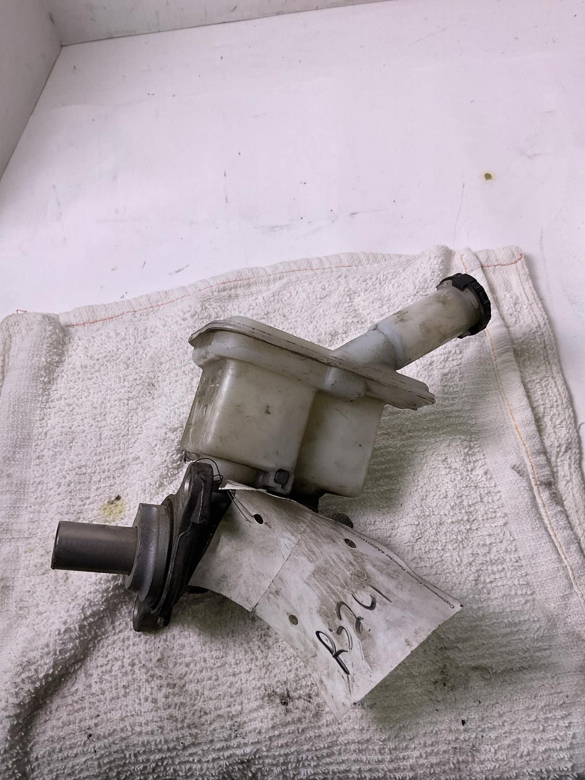 Master Cylinder NISSAN VERSA 12 13 14 15 16 17 18 190