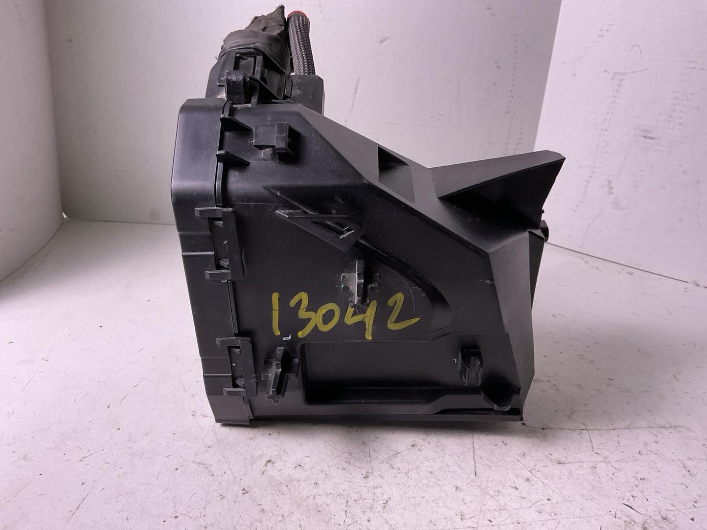 Engine Fuse Box RENEGADE 15 16 17 18 19 20 214