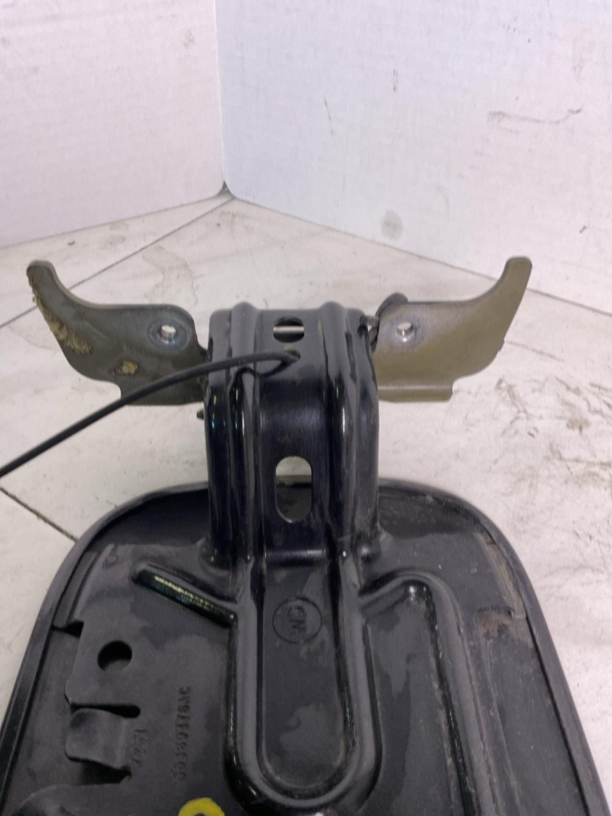 Fuel Tank Door DODGE DURANGO 11 12 134