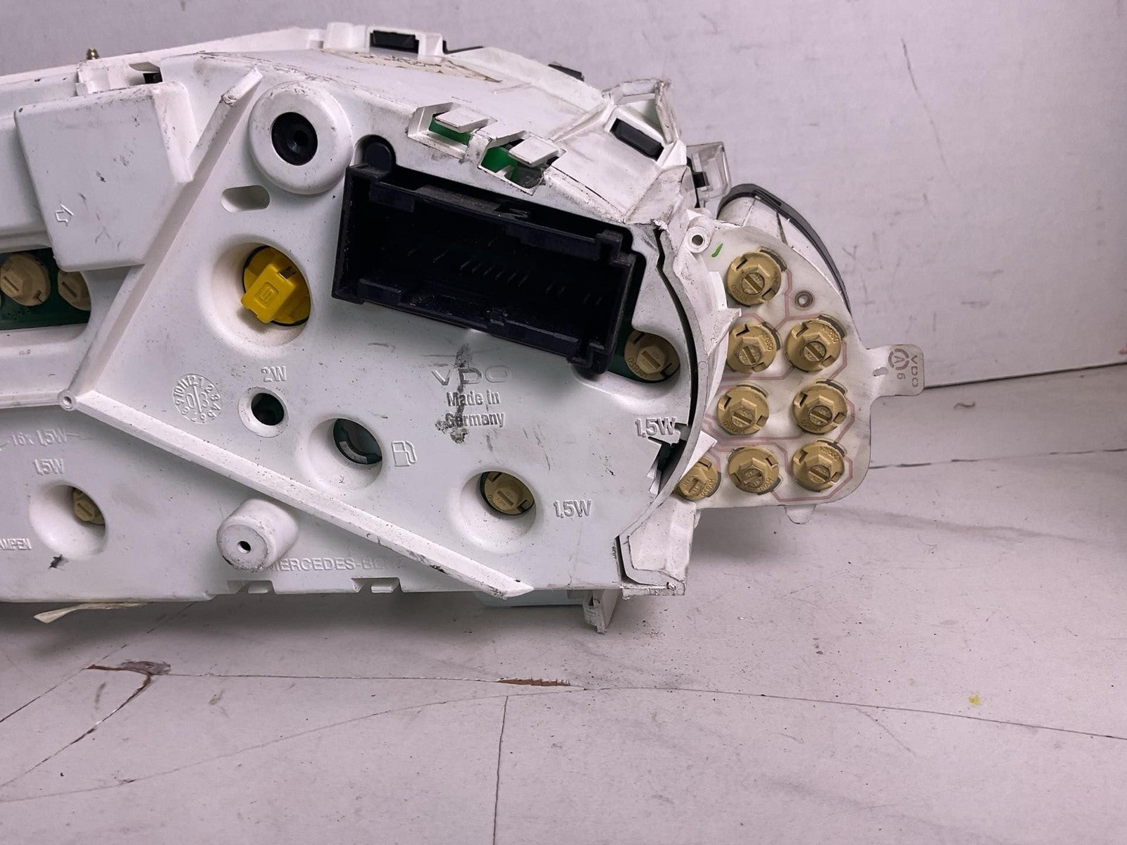 Speedometer CHRYSLER CROSSFIRE 04 055