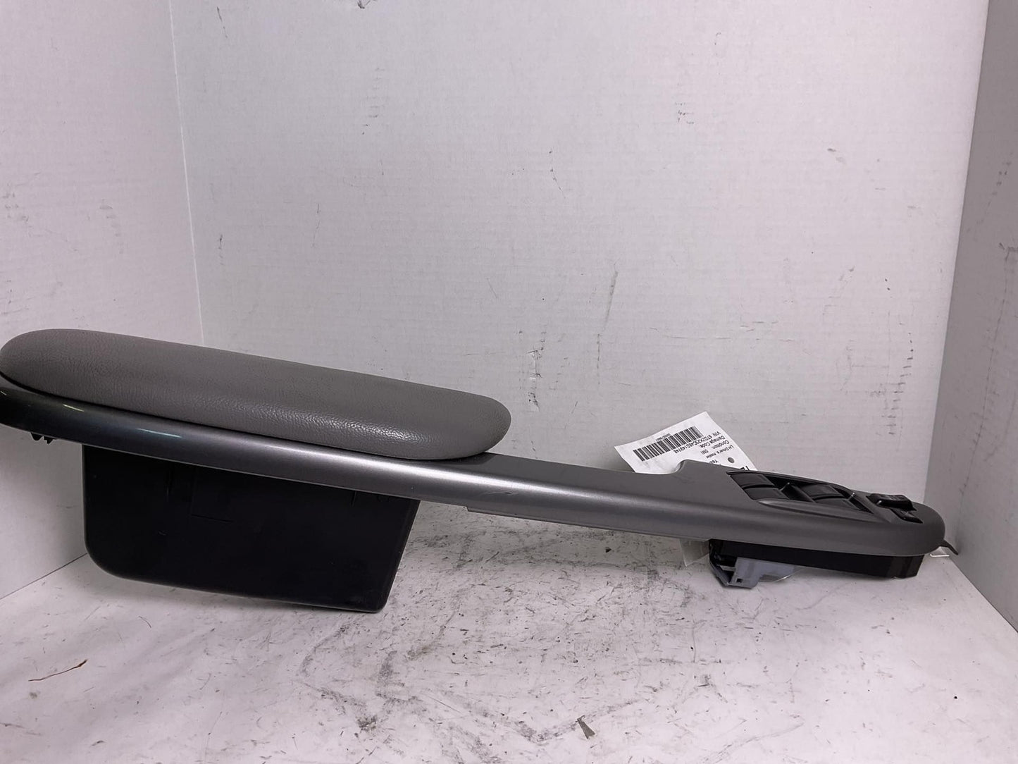 Door Switch Front TOYOTA SIENNA 04 05 06 07 08 09 103