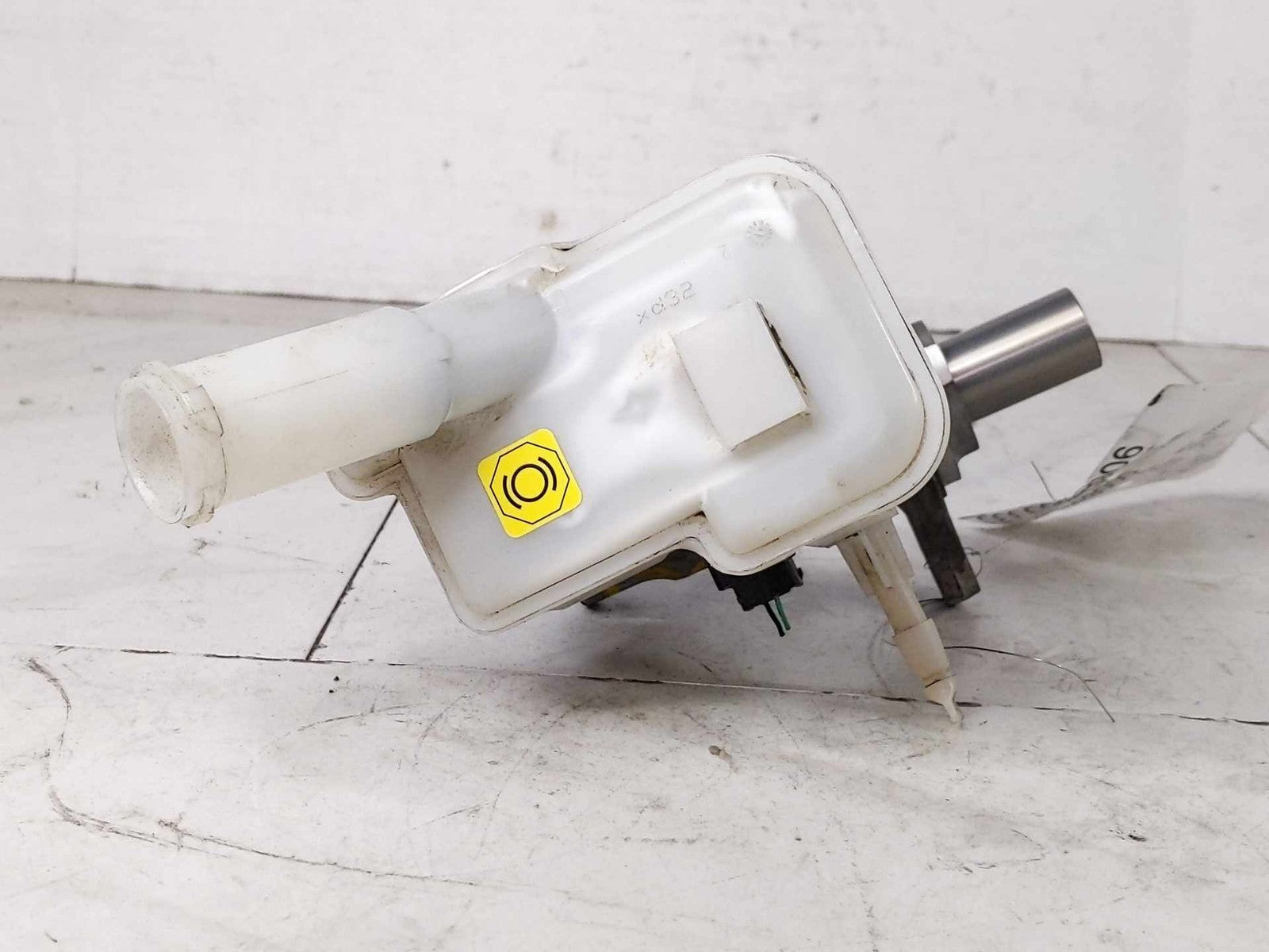 Master Cylinder NISSAN VERSA 12 13 14 15 16 17 18 195