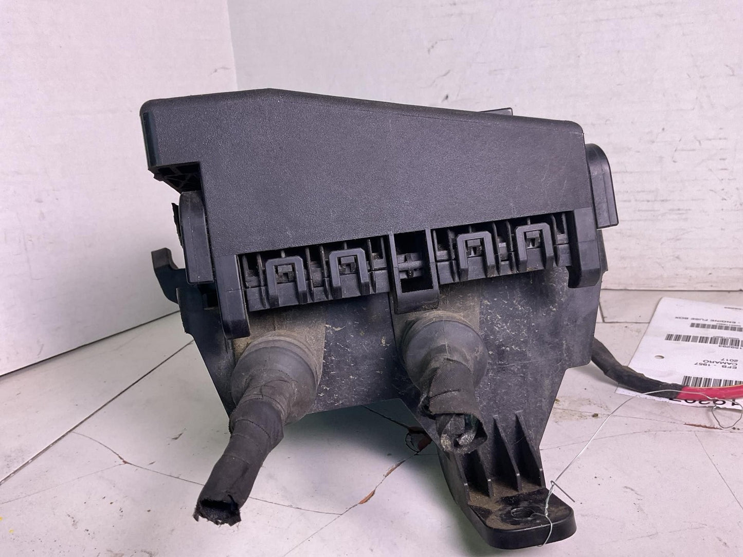 Engine Fuse Box CHEVY CAMARO 16 174