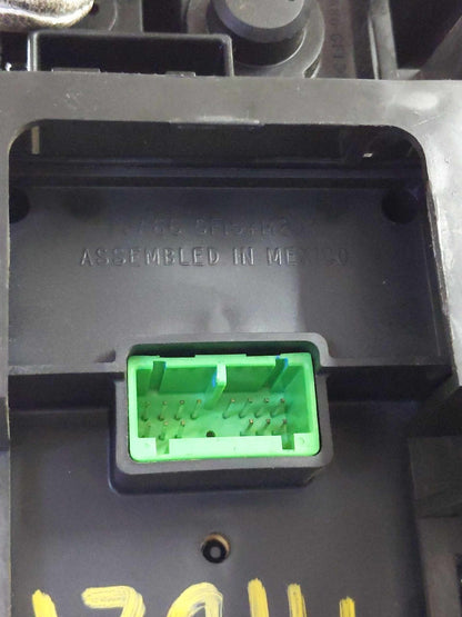 Headlight Switch (dash Mtd) CADILLAC ESCALADE 03 04 05 064