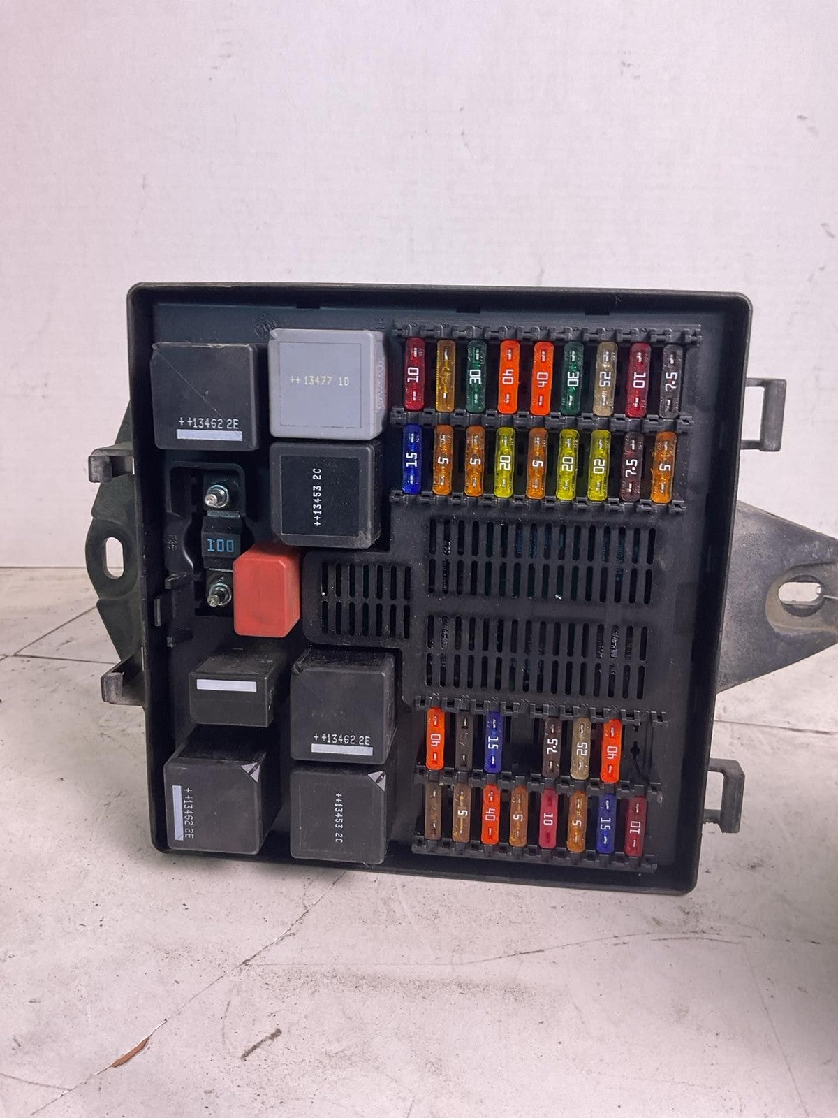 Engine Fuse Box JAGUAR XJ 10 11 12 13 14 150