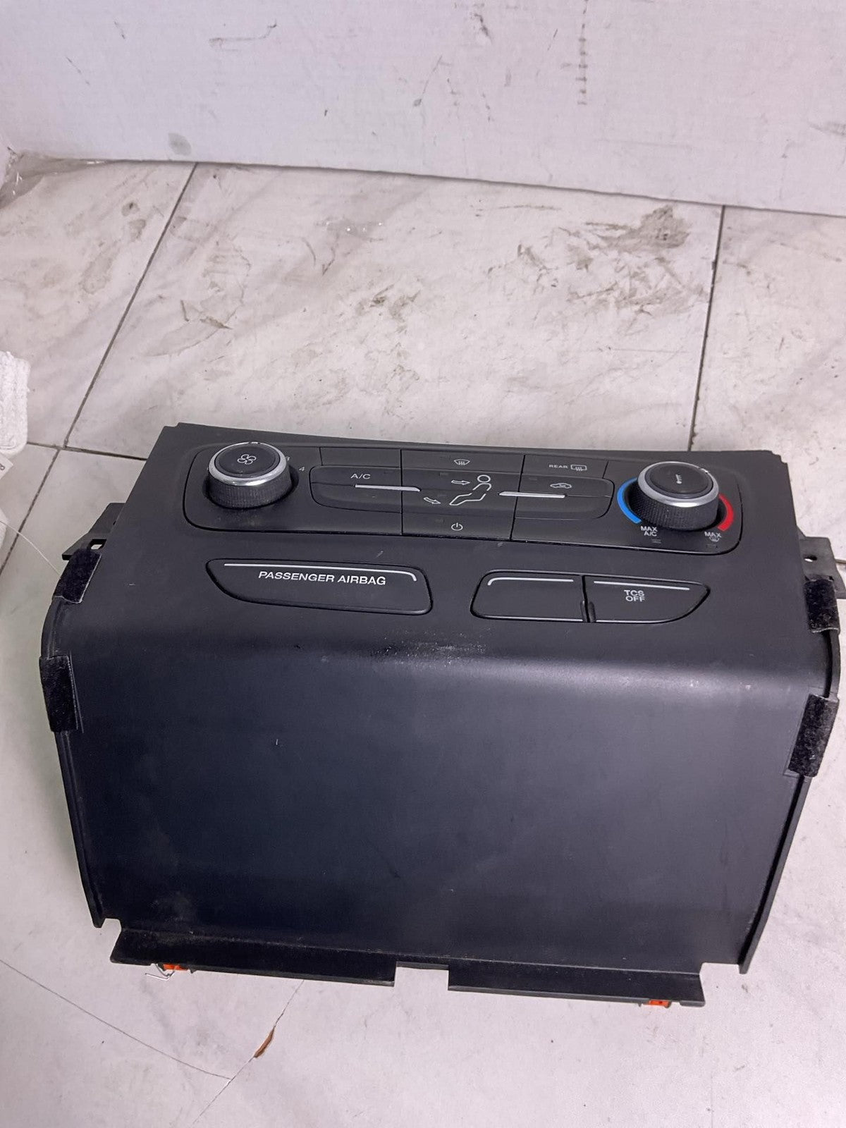 Heater A/c Control FORD ESCAPE 18 190