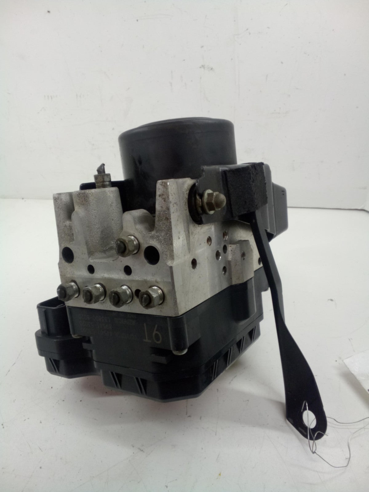 Anti-lock Brake Parts for 2006-2008 LEXUS IS2501