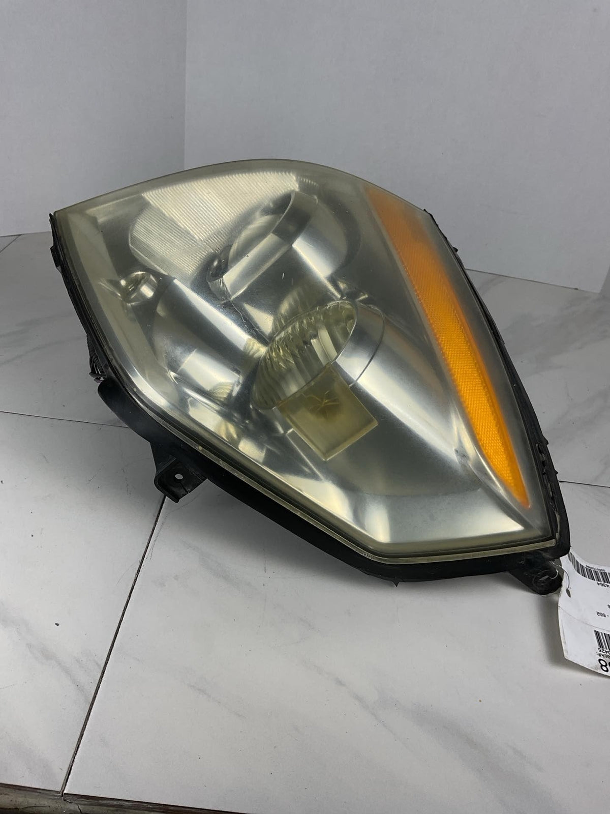 Headlight Assembly Right Passenger Side For 2006-2011 Cadillac DTS1