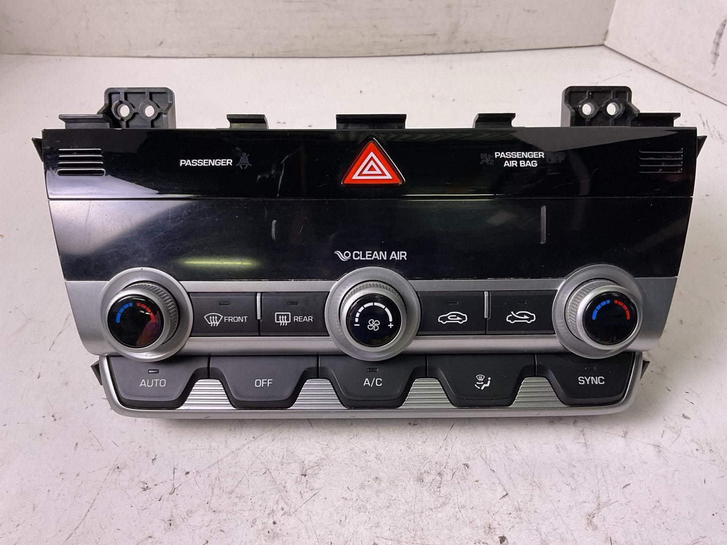 Heater A/c Control HYUNDAI ELANTRA 19 200