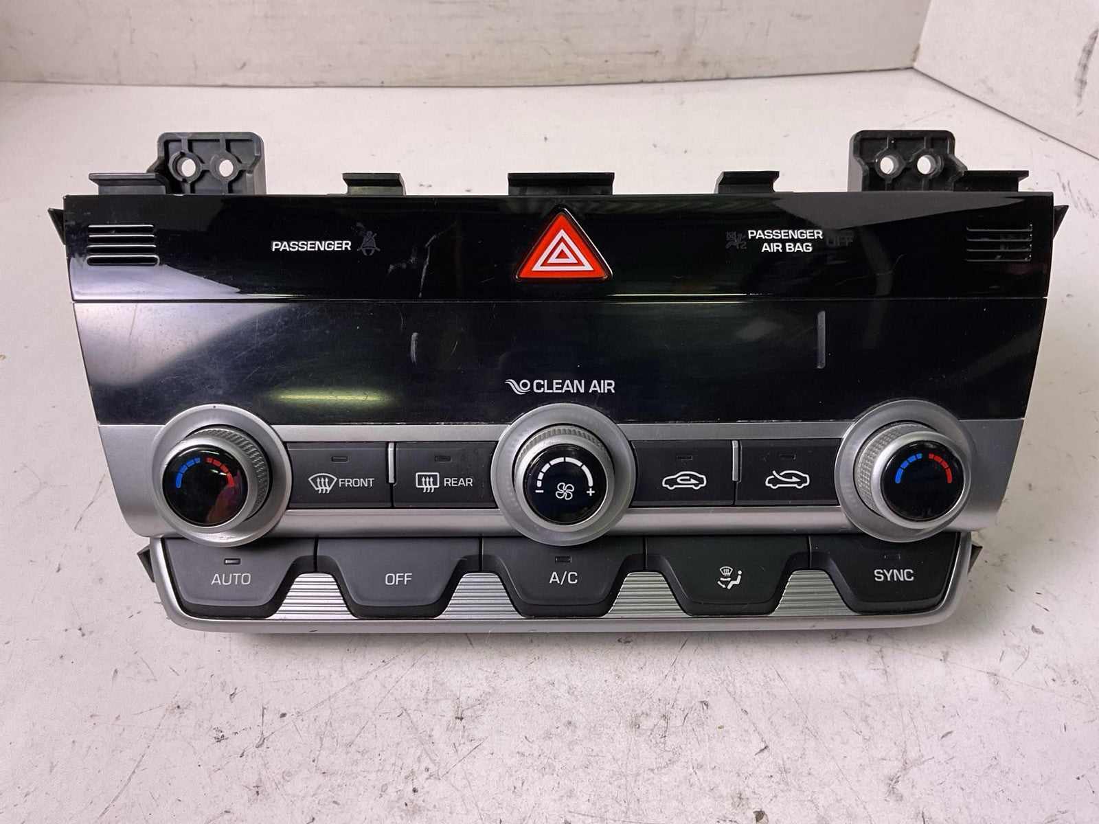 Heater A/c Control HYUNDAI ELANTRA 19 200