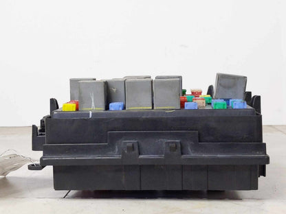 Engine Fuse Box CADILLAC ESCALADE 03 04 05 064