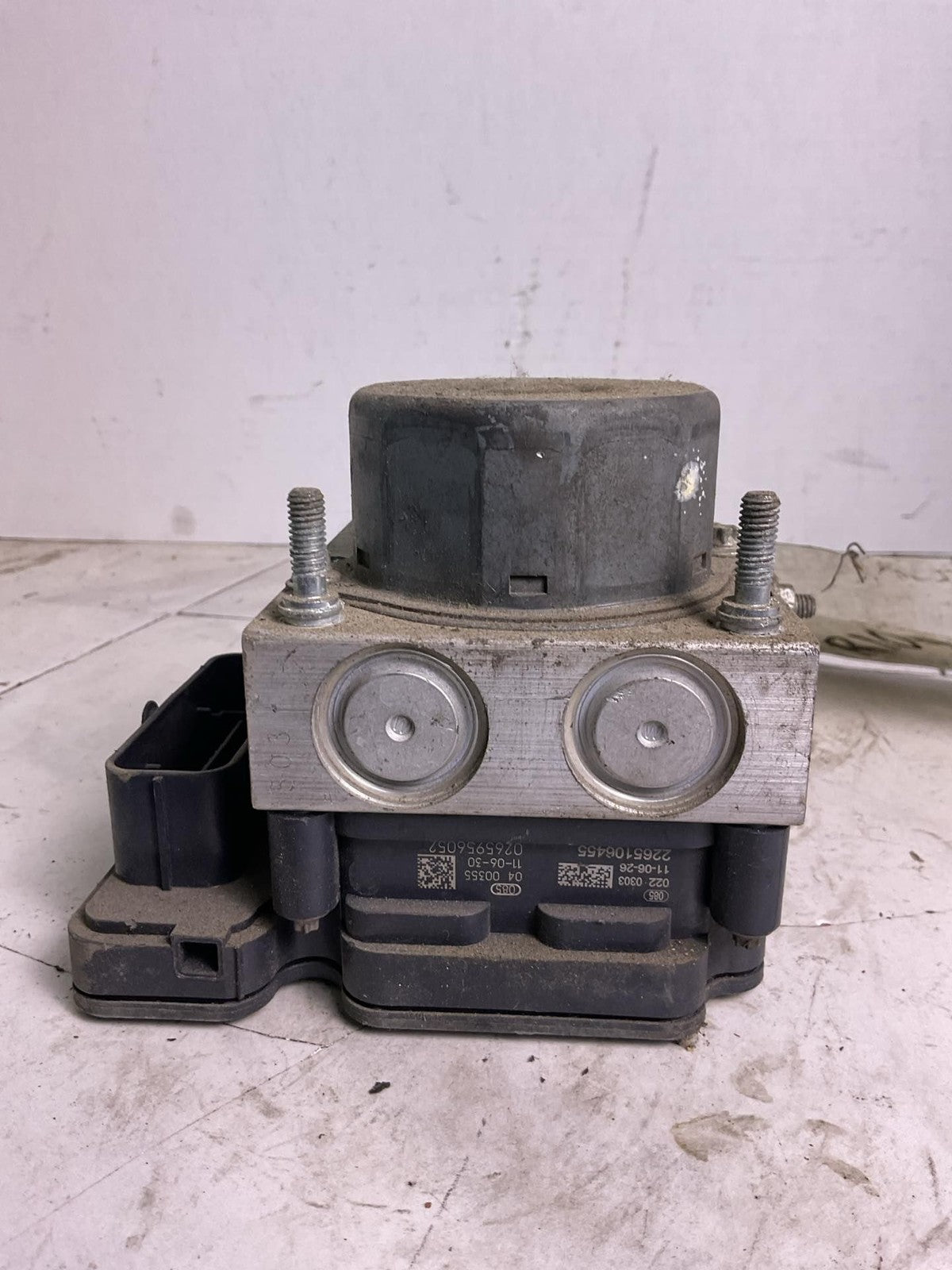 Anti-lock Brake Parts NISSAN VERSA 121