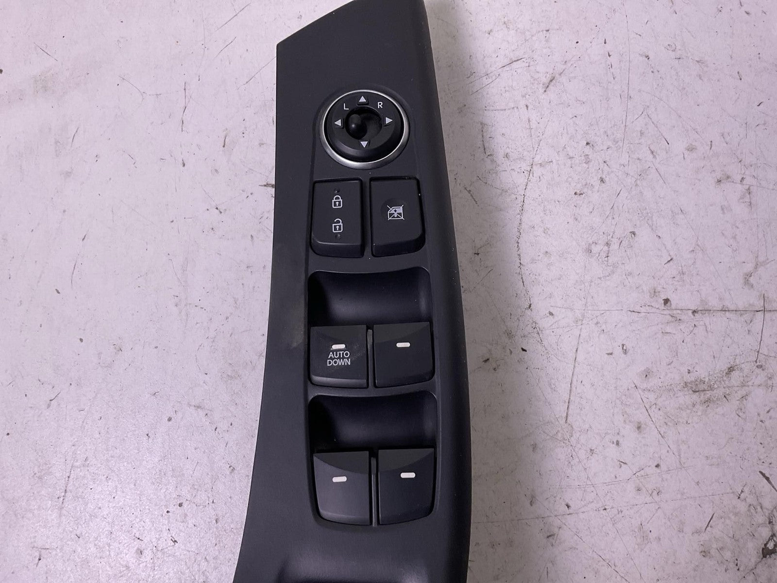 Door Switch Front HYUNDAI ELANTRA 14 15 161