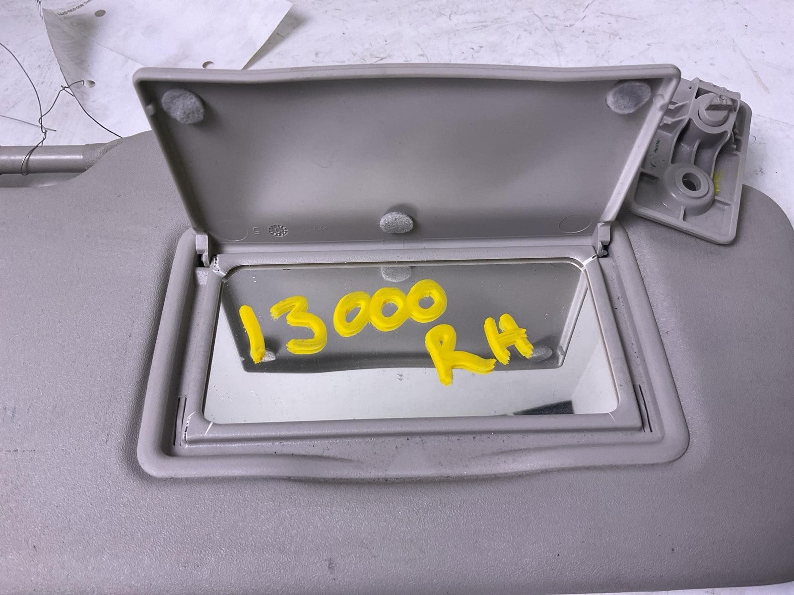 Sun Visor NISSAN VERSA Right 16 17 18 192