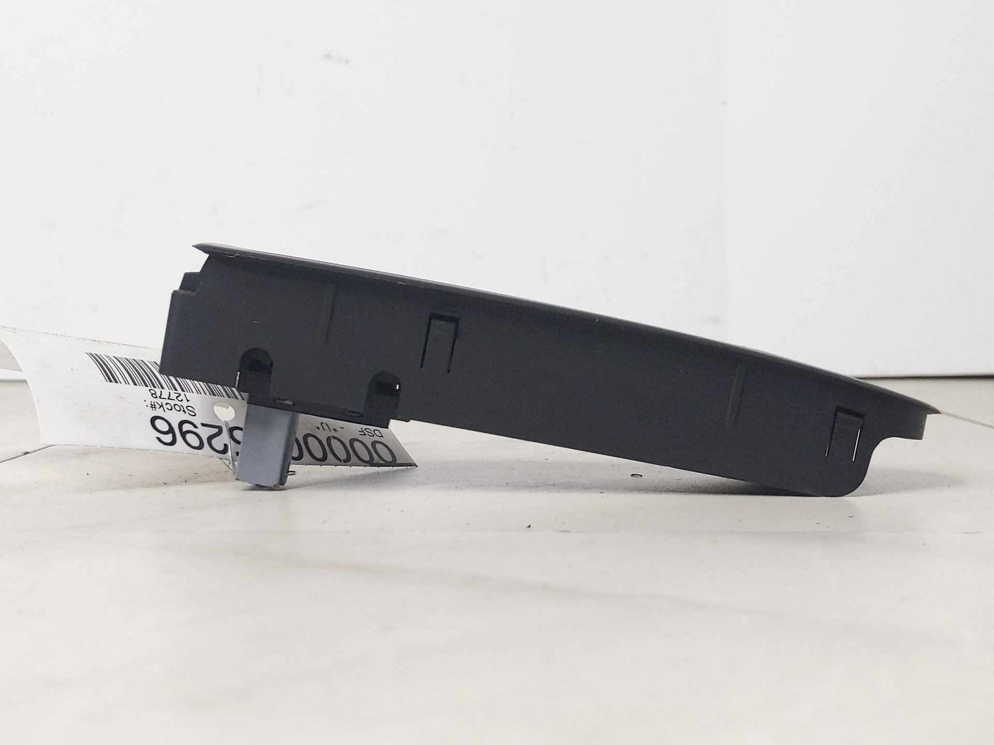 Door Switch Front GOLF EXCEPT GTI 124