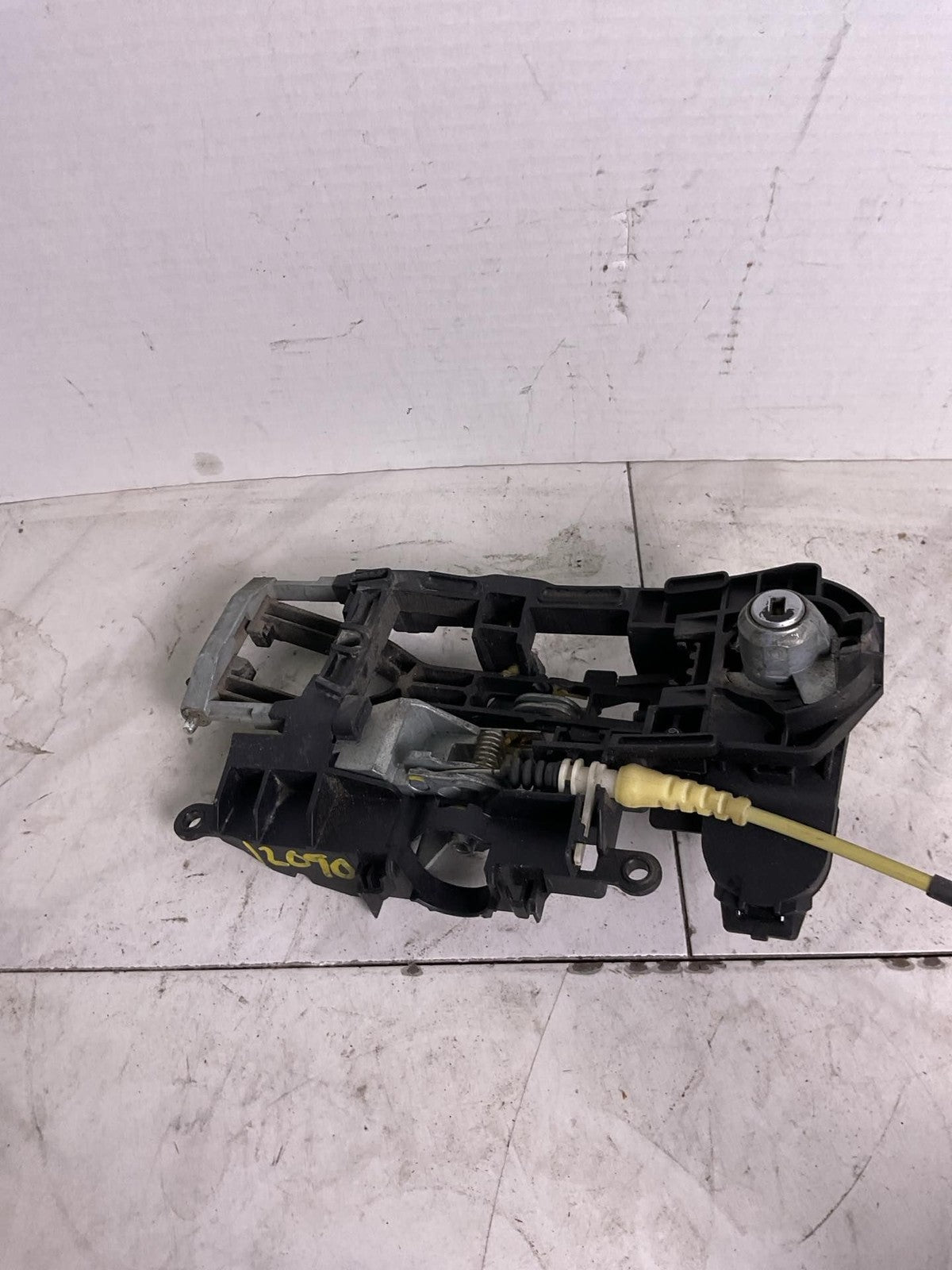 Front Door Latch BMW 528I Left 11 12 13 14 15 163