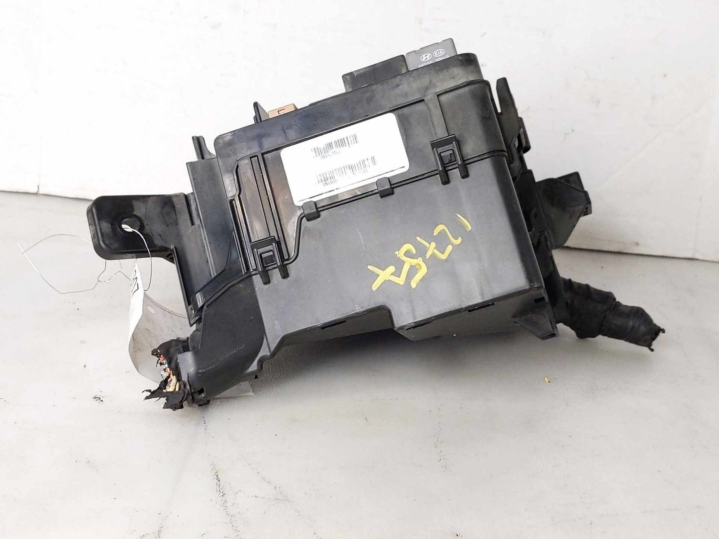 Engine Fuse Box HYUNDAI SONATA 16 175