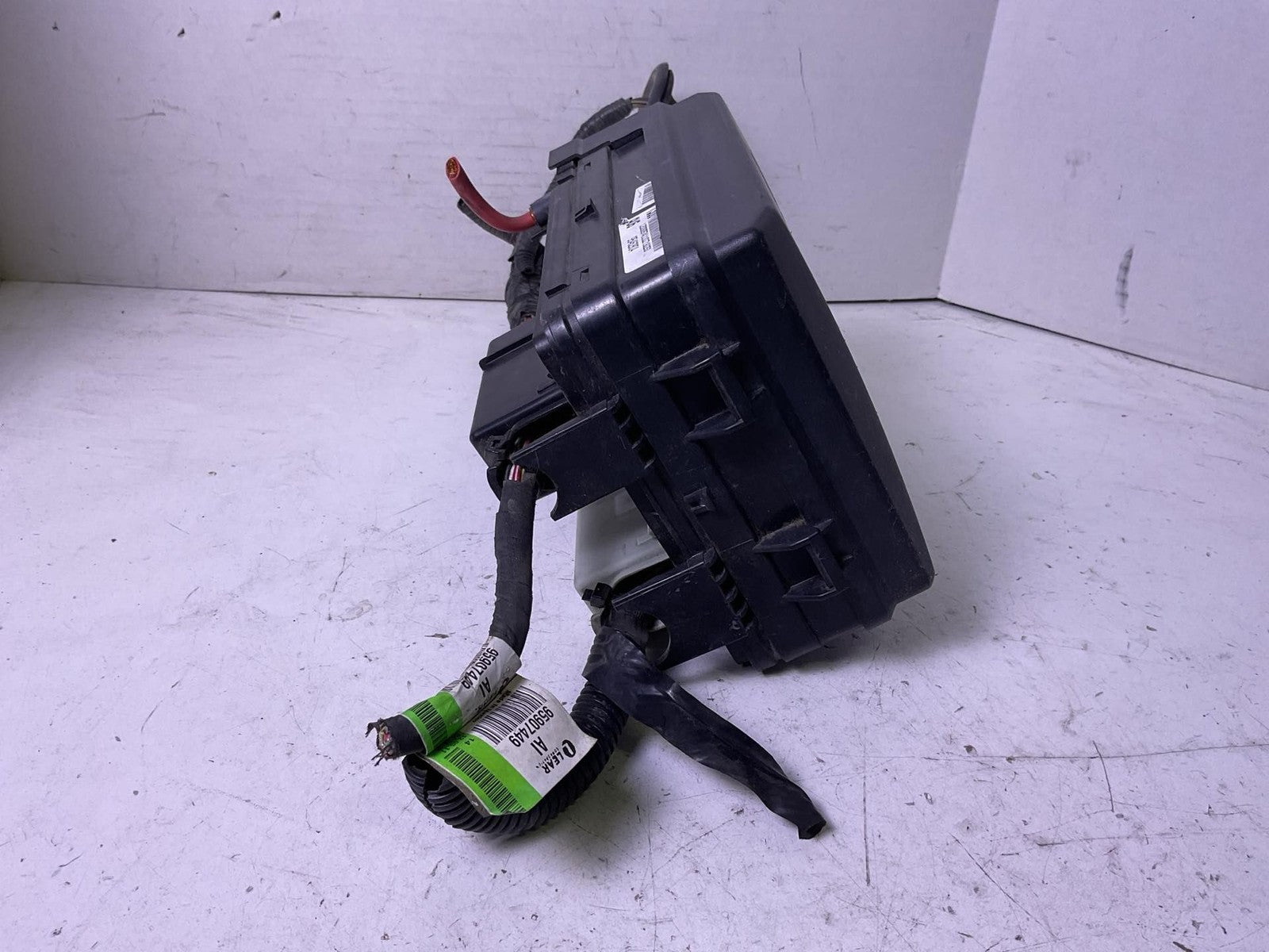 Engine Fuse Box CHEVY SONIC 12 131