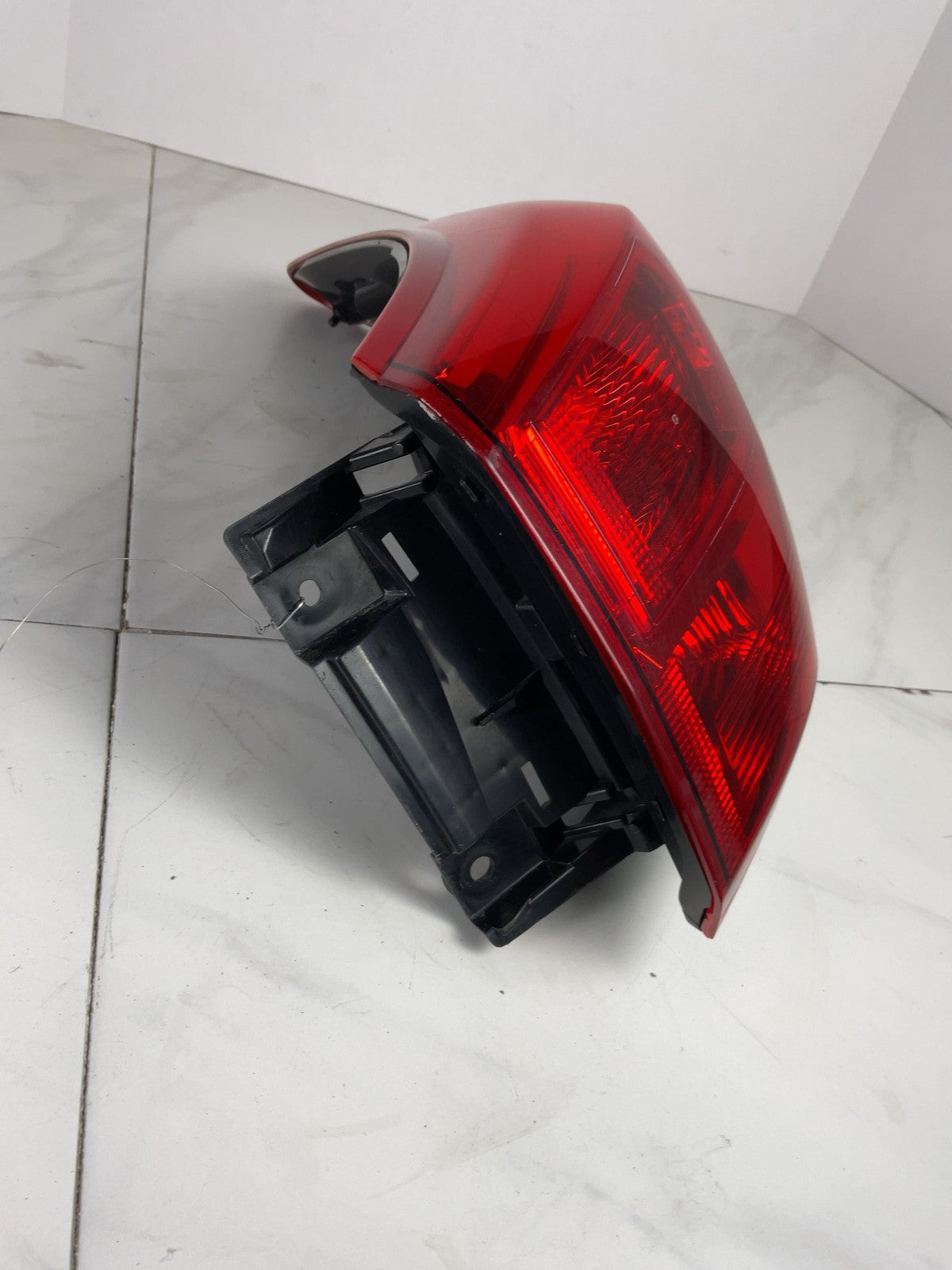 Tail Light Assembly NISSAN PATHFINDER Right 17 18 19 202