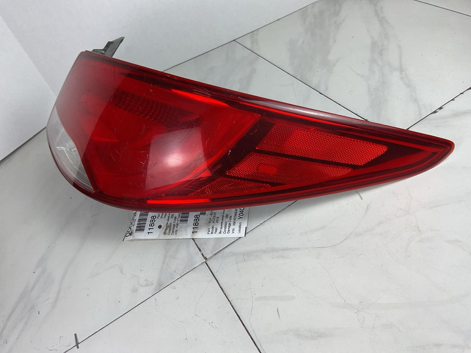 Tail Light Assembly HYUNDAI ACCENT Right 15 16 171