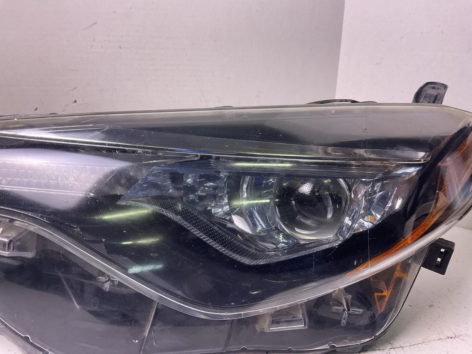 Headlamp Assembly TOYOTA COROLLA Left 17 18 191